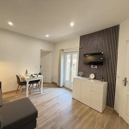 Casa Athena, Quartier Vernier Liberation, Centre *