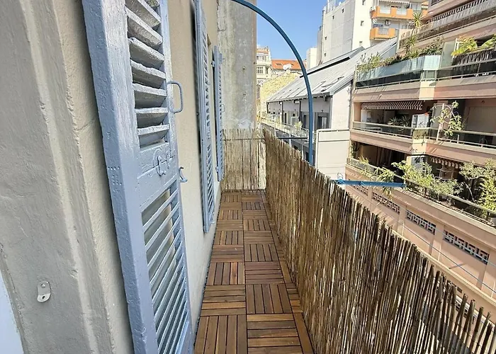 Casa Athena, Quartier Vernier Liberation, Centre *